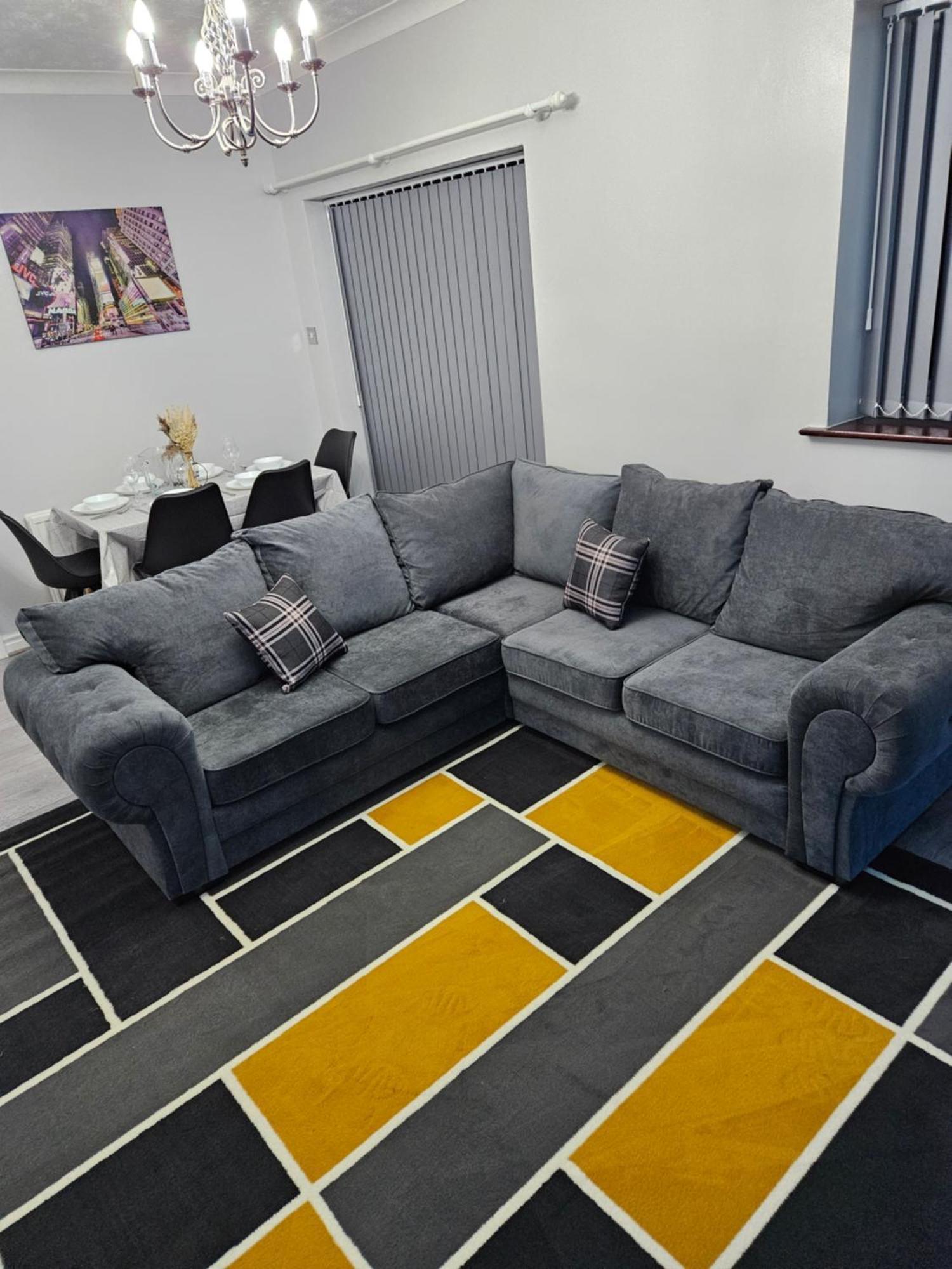 Lister Park Bradford 2Bed Detached Cottage House Parking Cinema Screen Games Room Exteriör bild