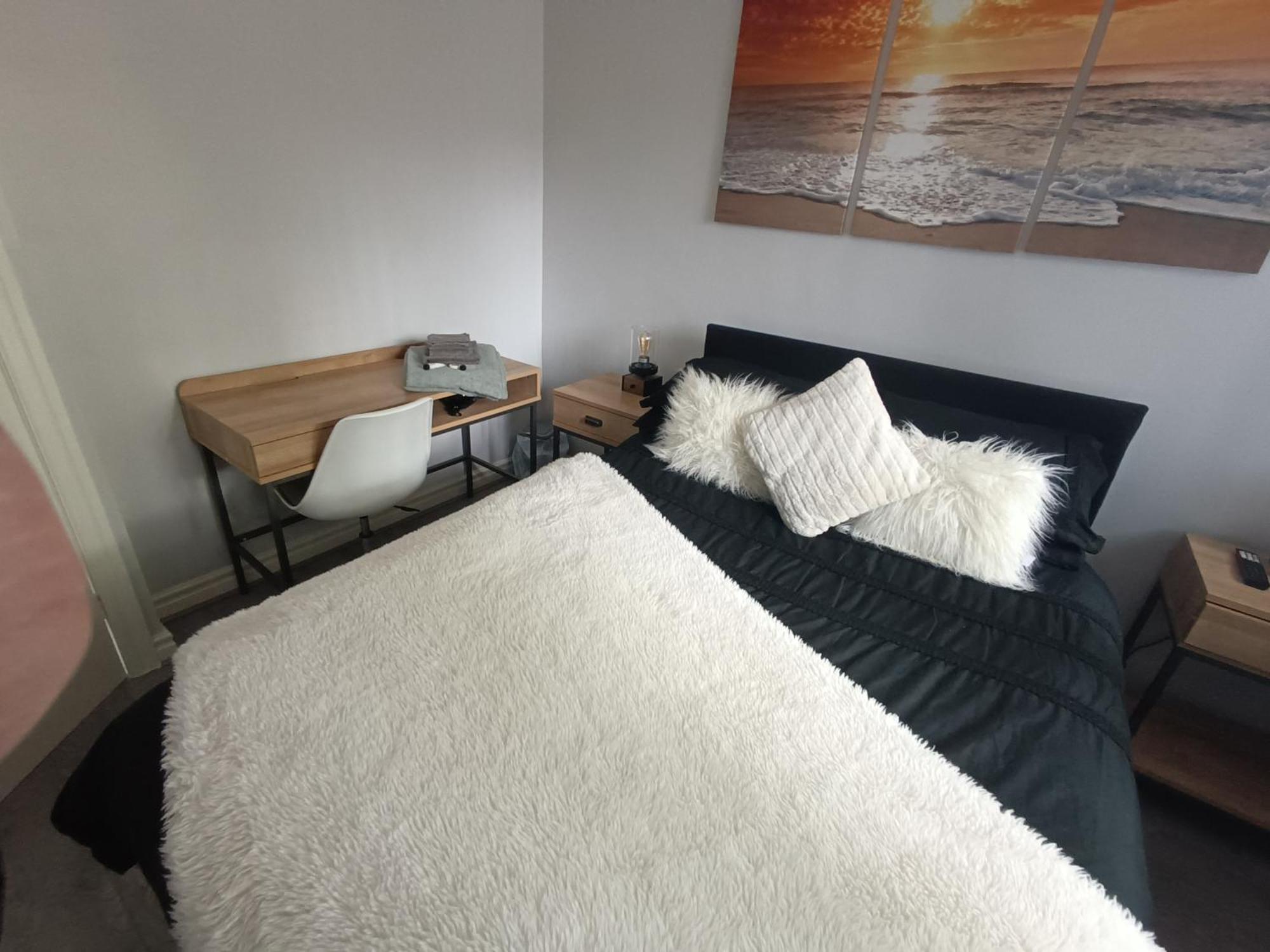 Lister Park Bradford 2Bed Detached Cottage House Parking Cinema Screen Games Room Exteriör bild